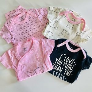 Bundle of 4 GERBER girl onesies 0-3 months